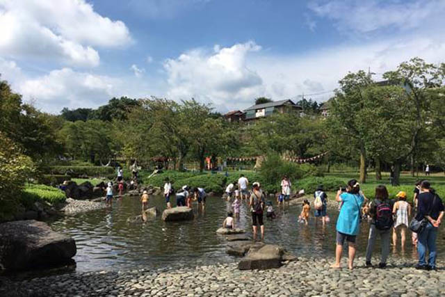 都立陵南公園／長房町・東浅川町