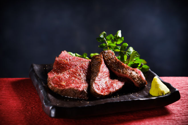 肉とクラフトビール山本の料理です。