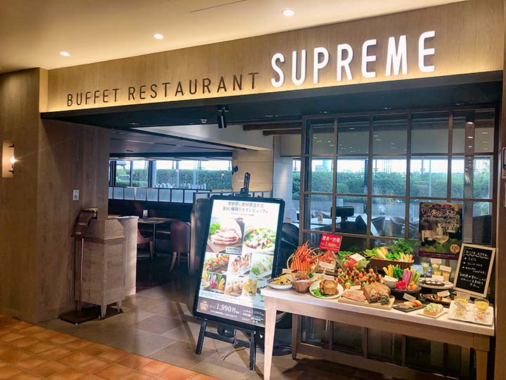 SUPREME 池袋東武SPICE 外観